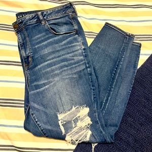 AE distressed leggings - medium wash - high rise - size 22